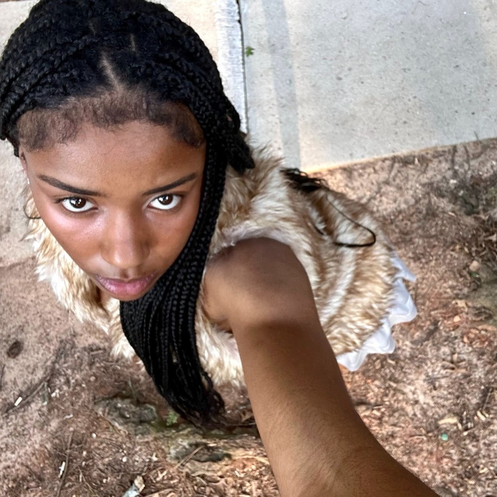 Meet your Posher, Jada